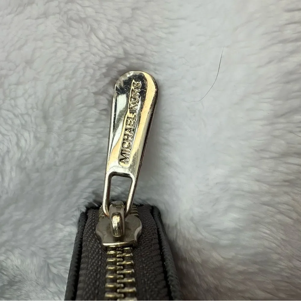 Michael Kors Monogram Jet Set Zip Around Wallet